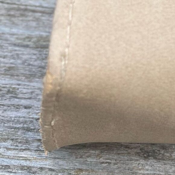 Chloe Light Tan Suede Soft-Shell Sunglasses/Glasses Case. EUC Designer Luxury main image 11